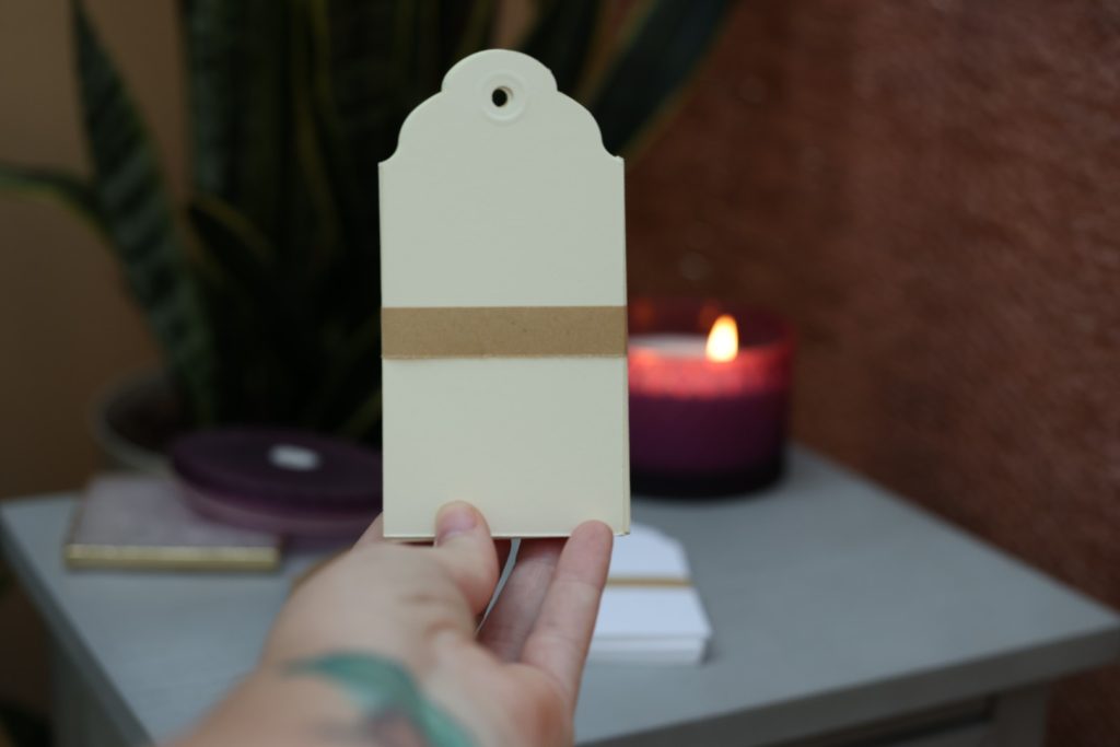Scalloped Tags - Cream