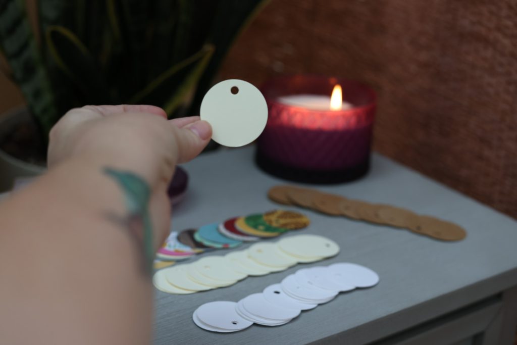 Round Tags - Cream